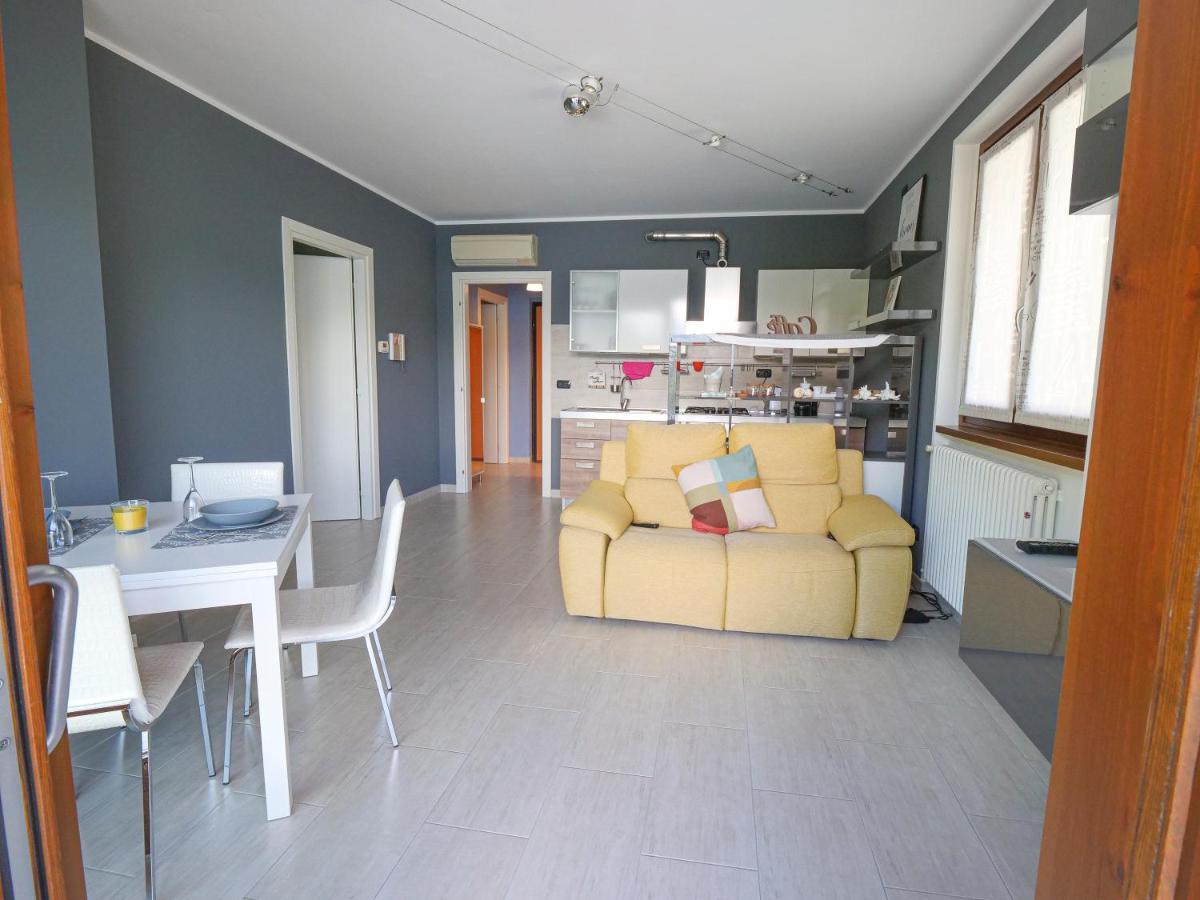 Appartement Full Of Colour à Bellano Extérieur photo